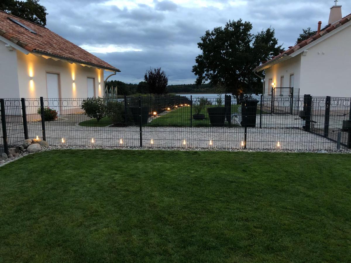 5 Sterne-Ferienhaus Eisvogel Am See Mit Sauna Und Kamin Krakow am See Bagian luar foto
